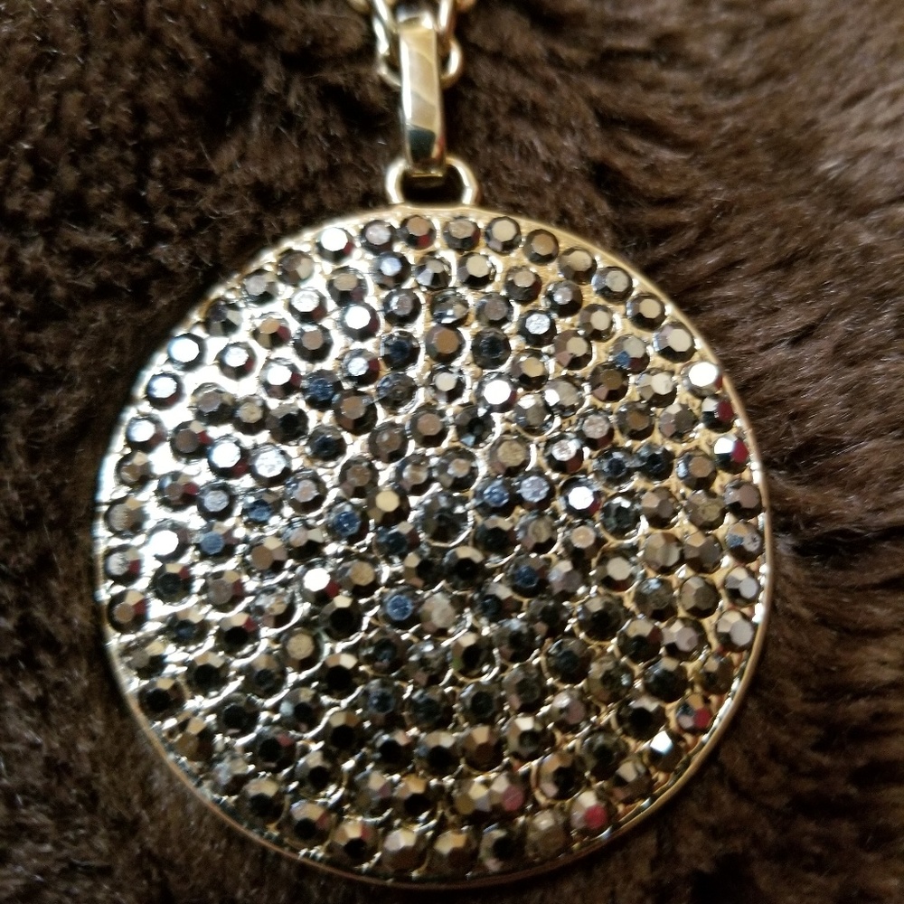Necklace - Picture 2 of 3